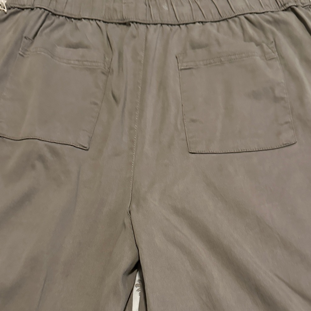 C&C California Army Green Wide Leg Pants - Picture 5 of 5